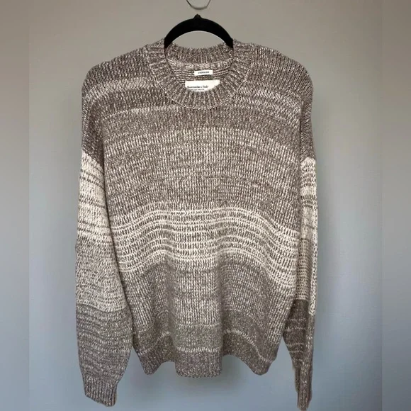 Abercrombie & Fitch Sweater - Picture 1 of 3